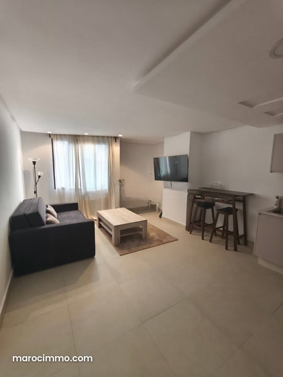 Studio meublé biens situé