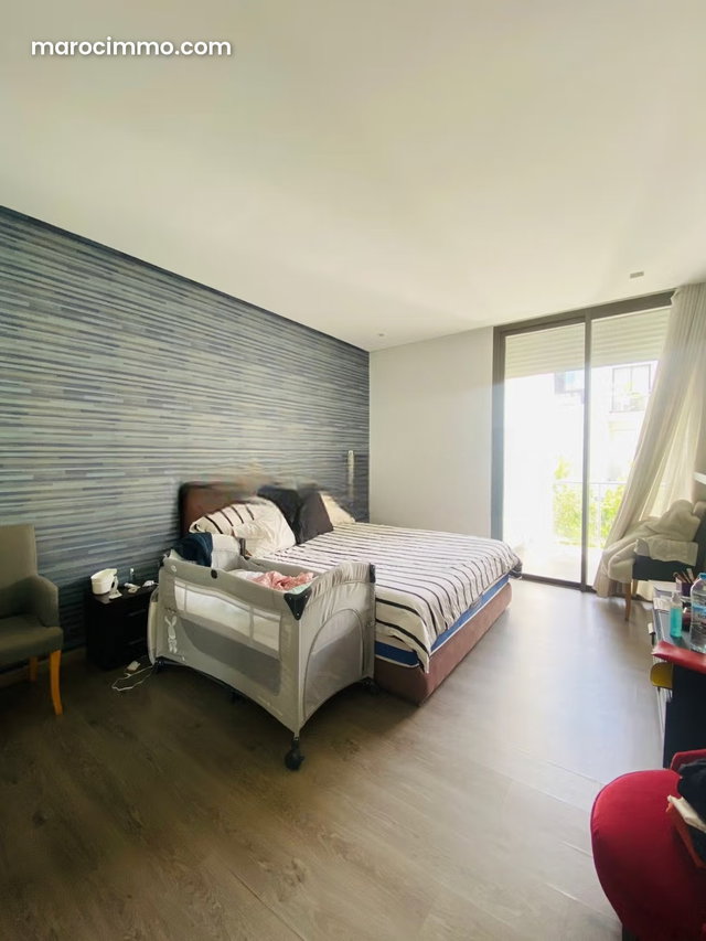 Superbe appartement à vendre à Dar Bouazza. 5 grandes pièces. Porte blindée et parabole — 5