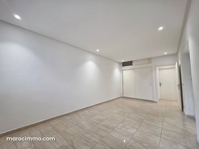 Renovated Ground Floor Apartment in Secure Residence — 5