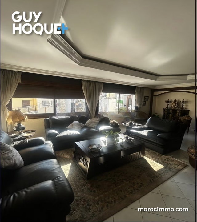 Appartement Proche du Rond Point d'Europe — 2