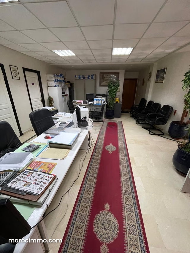 Bureau à vendre Belvédère 172m² — 4