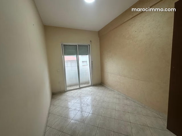 Location de bureaux à Bourgogne Est. Surface de 70 m². Avec ascenseur — 2