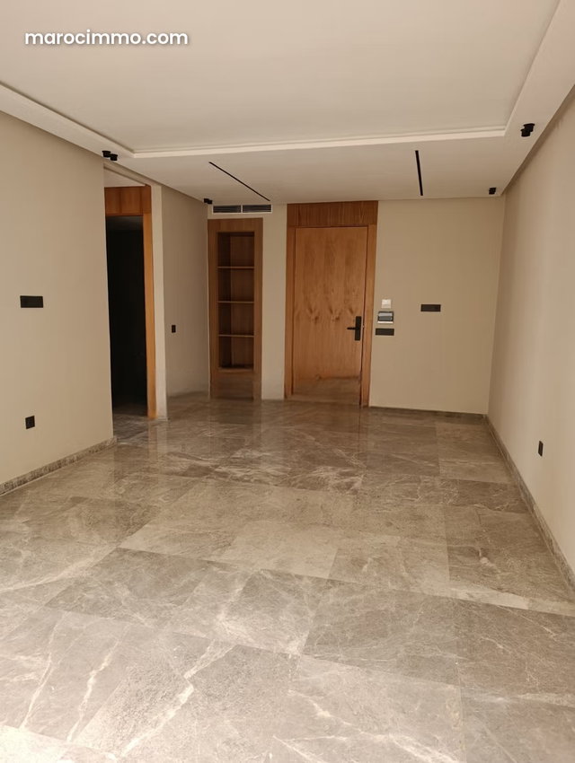Luxurious Apartment for Rent in Les Hôpitaux. 2 Beautiful Bedrooms. Safe and Secure Residence — 2