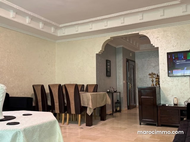 S. À louer: appartement 3 chambres en plein centre — 2