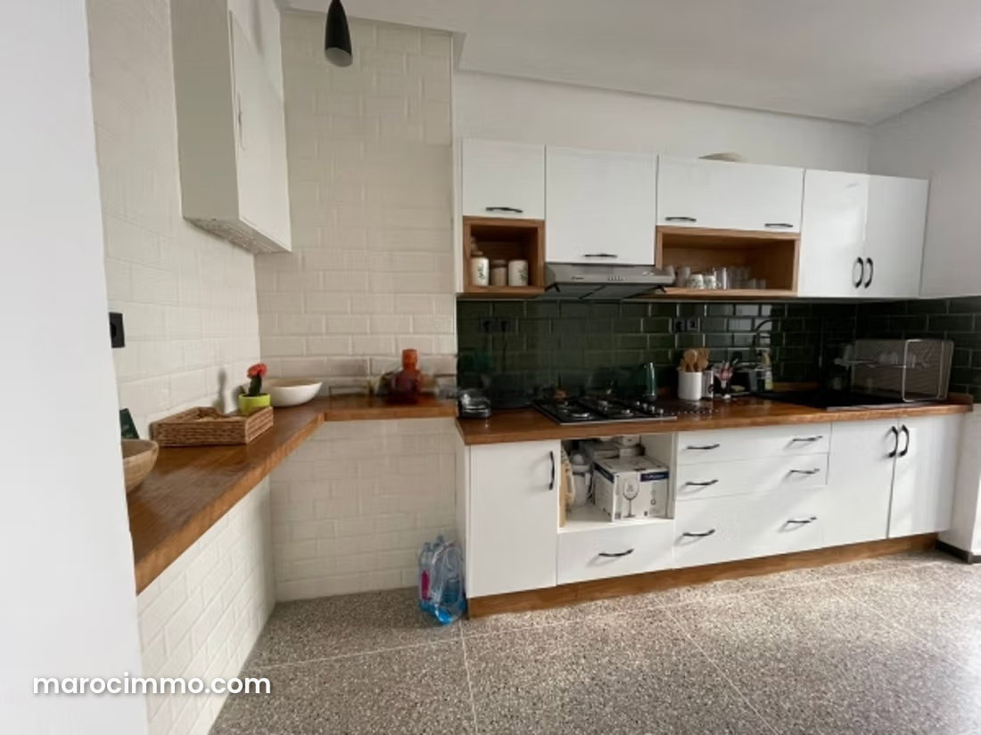 Furnished 80 m² studio, top floor with terrace, Casablanca City Center — Casablanca