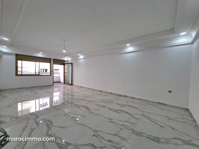 Super Appartement de 220m2 au Coeur du Maarif — 3