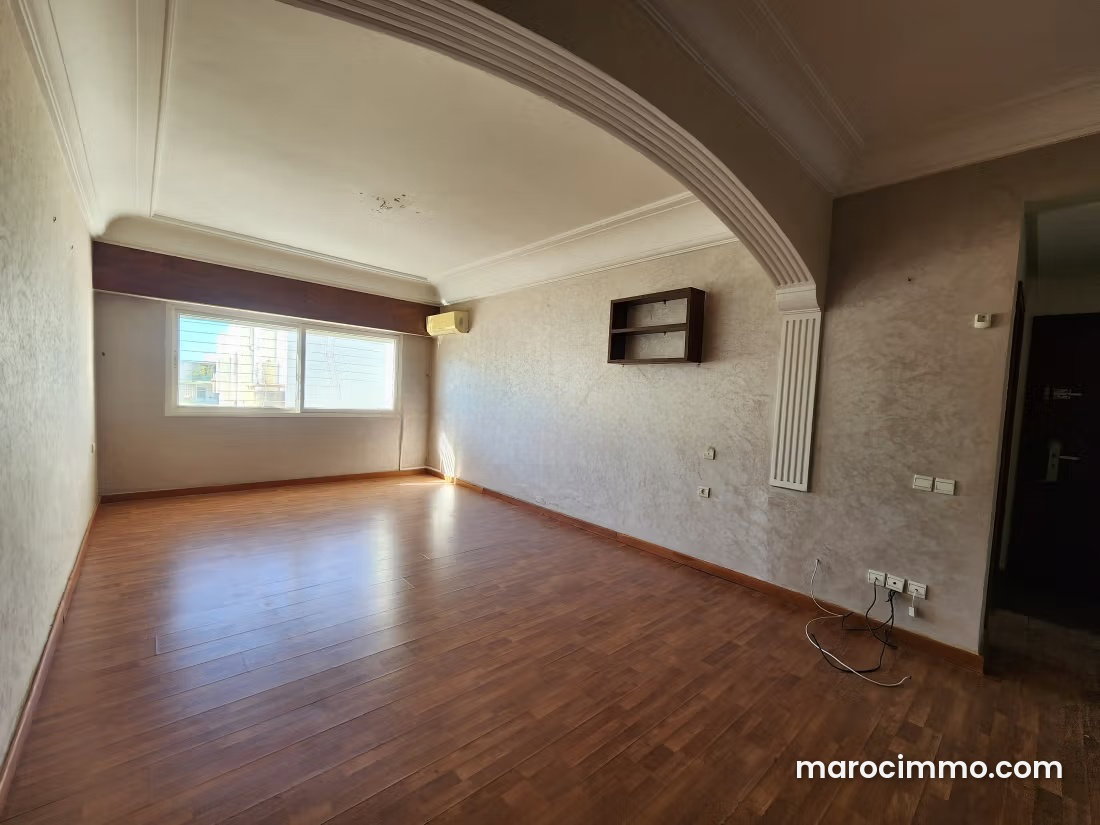 88 sqm Apartment to Renovate in the Heart of Aïn Chock, Casablanca — Casablanca