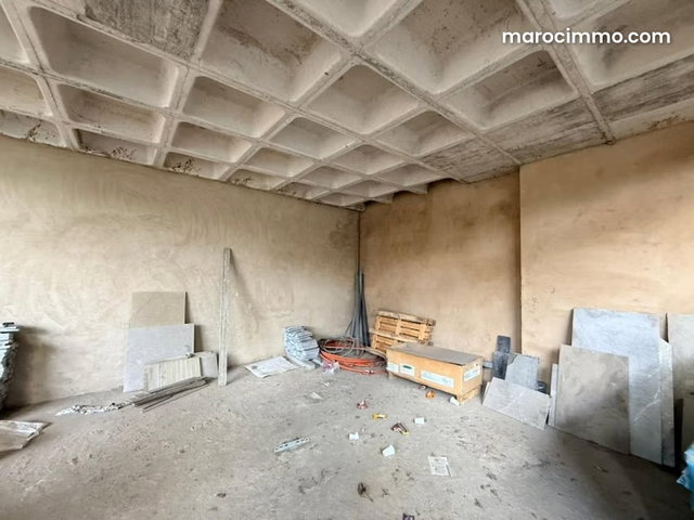 Commercial space for rent on Bd 09 AVRIL — 4