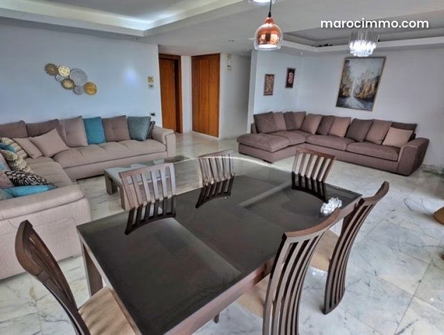 Appartement meublé à louer sur CFC 172 m² — 2