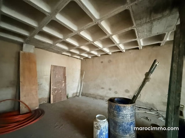 Commercial space for rent on Bd 09 APRIL — 4