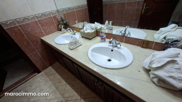 Villa 461 m² vide ou meublée plein sud angle 4 ch — 5
