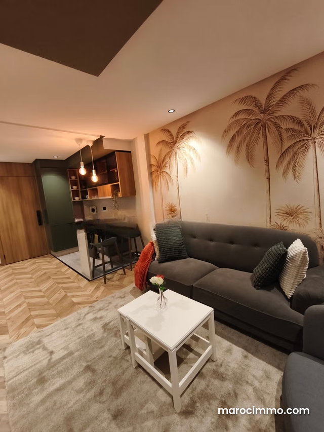 Studio neuf meublé bien situé — 2