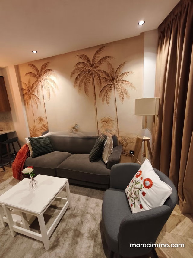 Studio neuf meublé bien situé — 3
