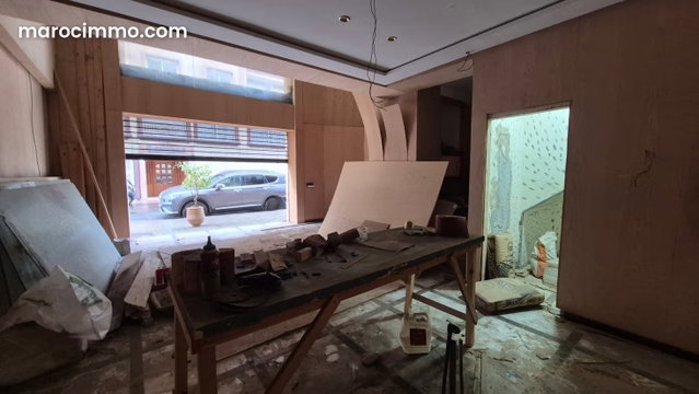 Commercial space for rent 88m2 in Racine Extension — 4