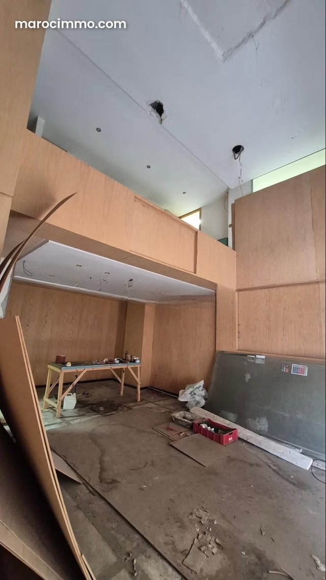 Commercial space for rent 88m2 in Racine Extension — 2