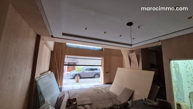 Commercial space for rent 88m2 in Racine Extension — 5
