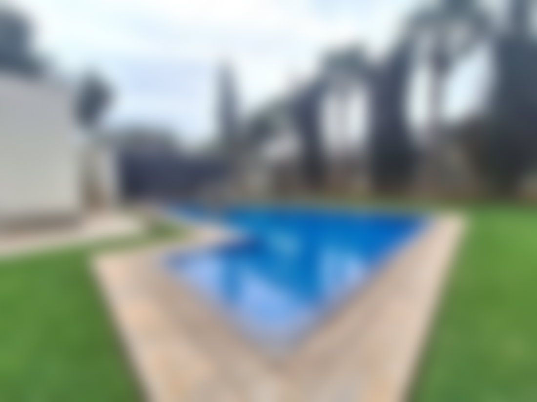 Villa 883 m² avec piscine, Bouskoura centre, haut standing