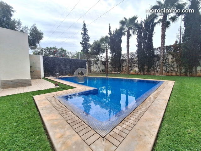 Villa à vendre 883 m², 4 chambres Bouskoura Bouskoura — Bouskoura