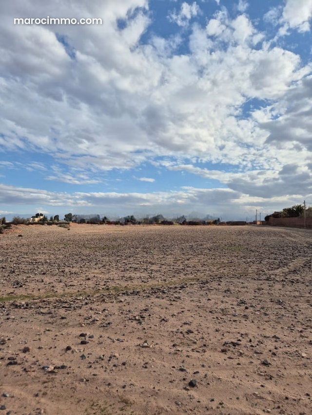 Beautiful one-hectare plot with view of Atlas, 20 km from Marrakech, no track — 3