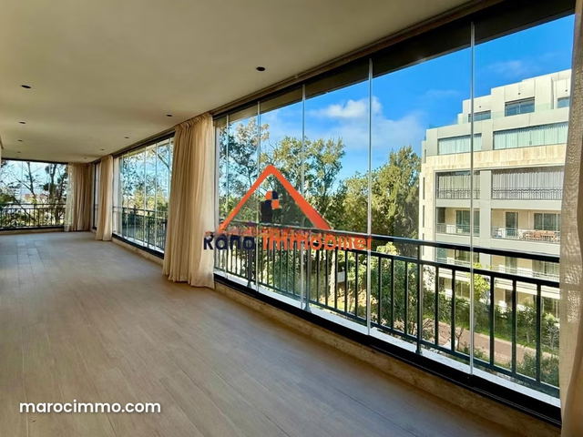 Appartement à louer sur Souissi Orangeraie — Rabat