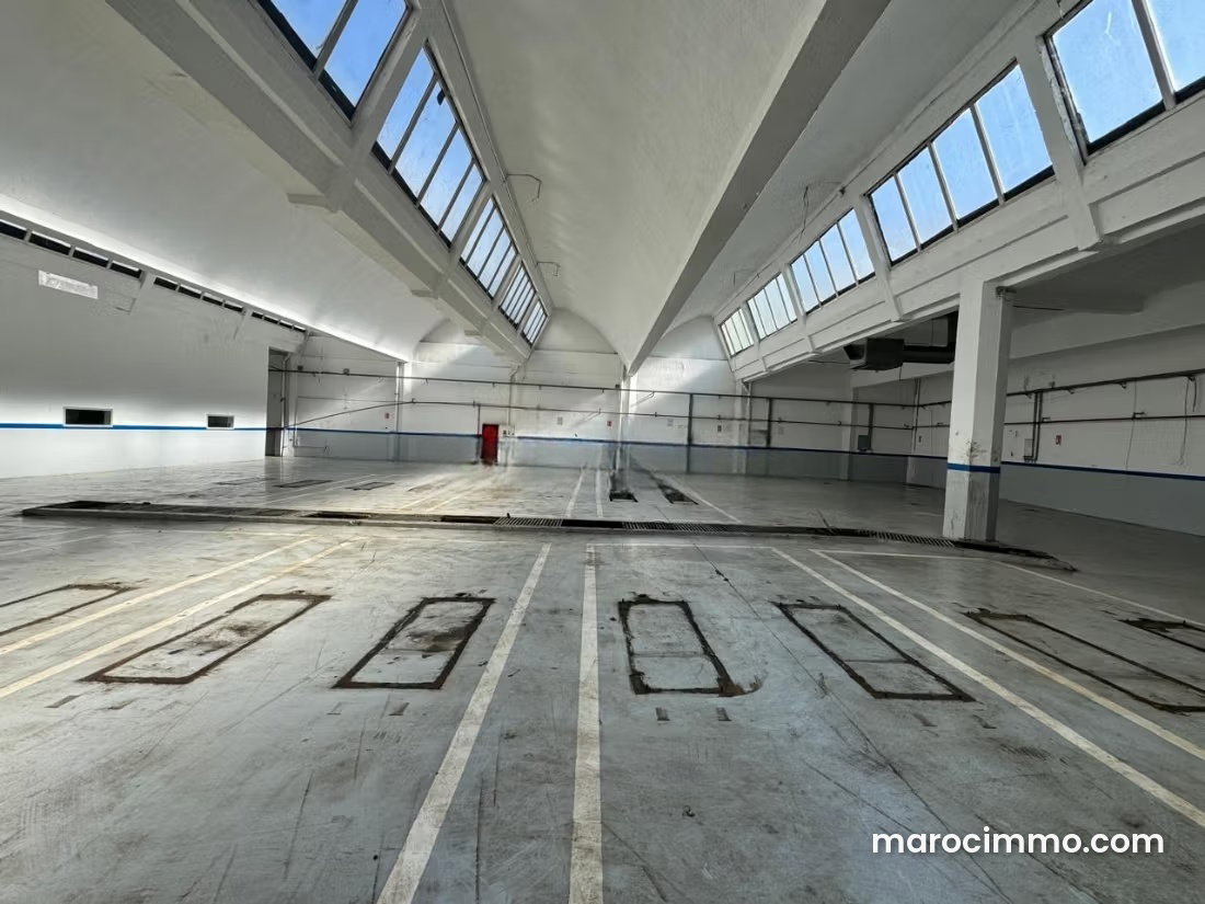 1,800 m² Commercial Premises, Boulevard Zerktouni, Casablanca — Casablanca