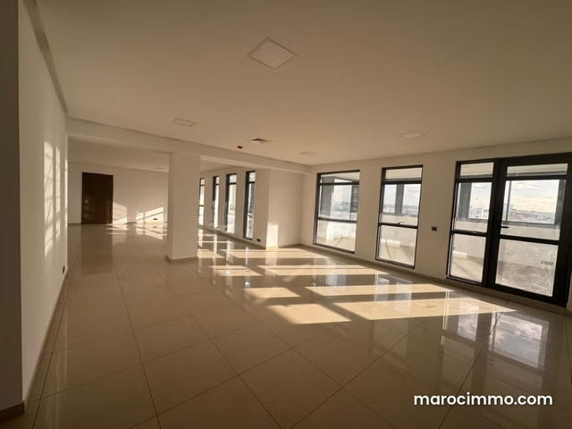 Bureau Prime 189 M² En Location Sur Abdelmoumen — الدار البيضاء