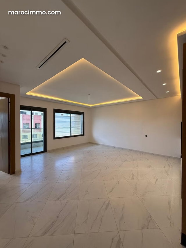 Appartement à vendre – Emplacement idéal — 2