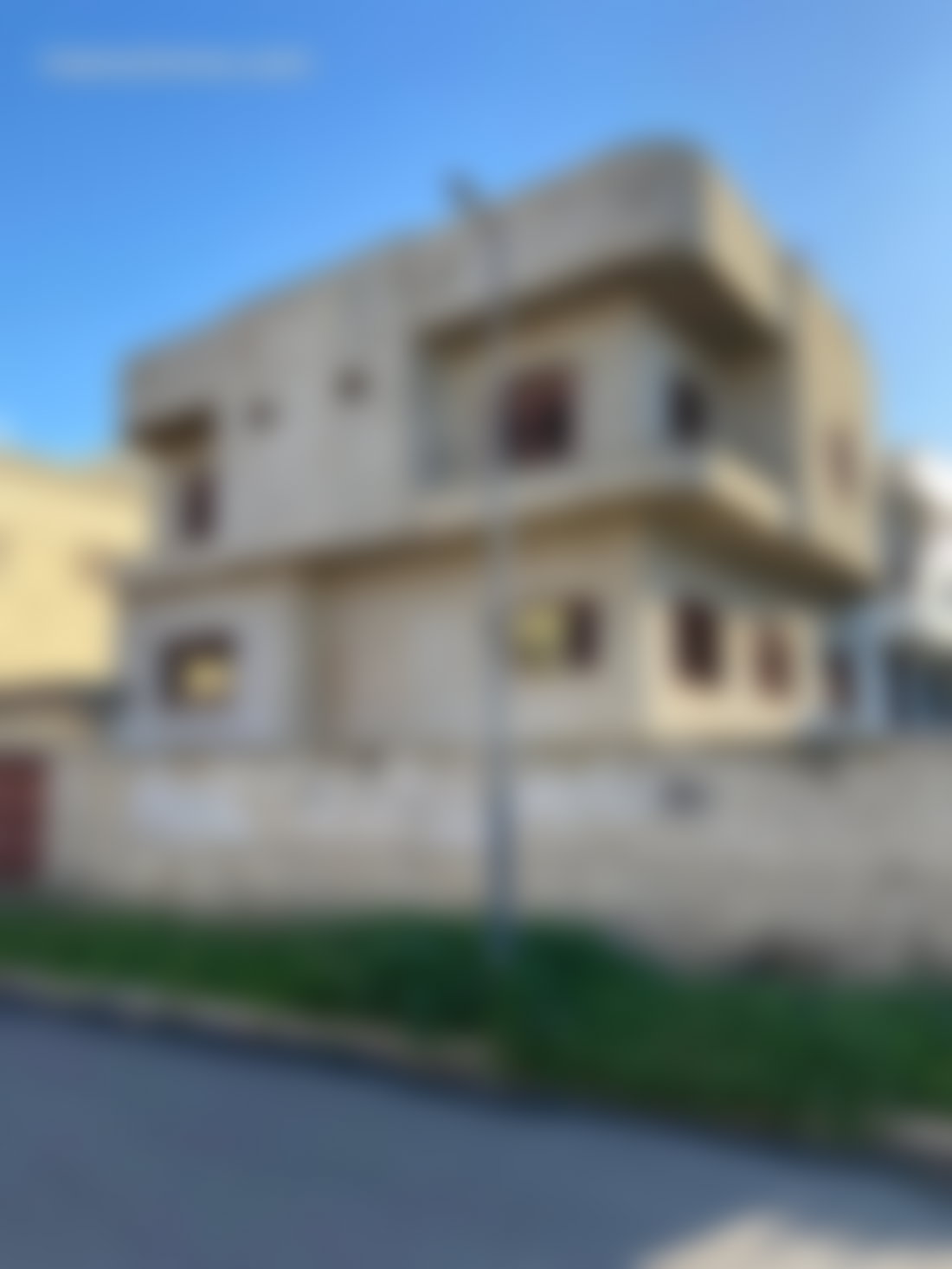 فيلا فاخرة حديثة للبيع بطريق عين الشقف بفاس