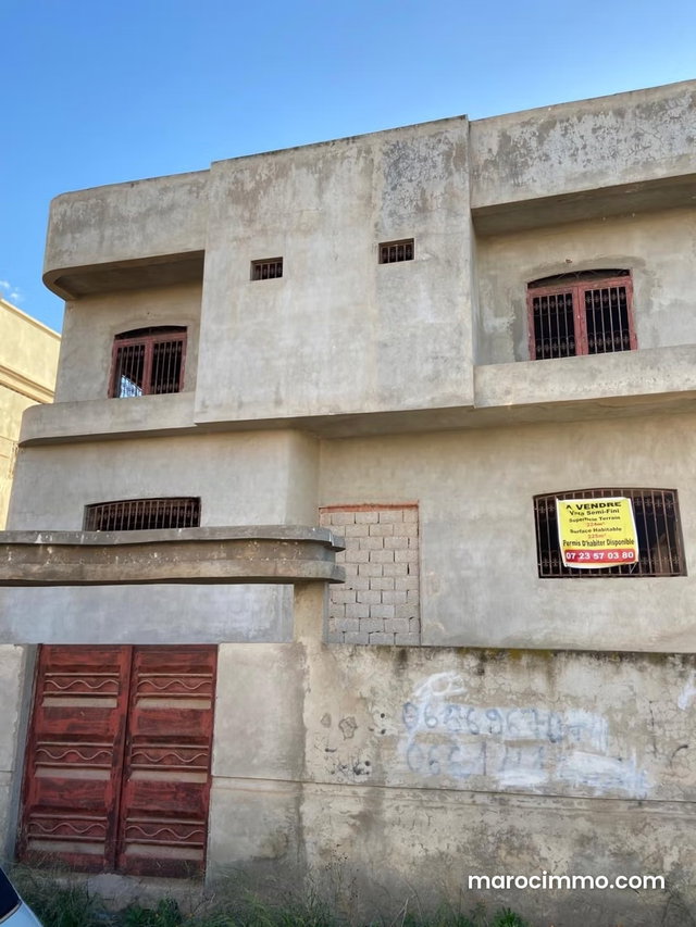 Luxury Villa for Sale in Route Ain Chkaf. 5 Comfortable Rooms. Beautiful Terrace and Garden — 4