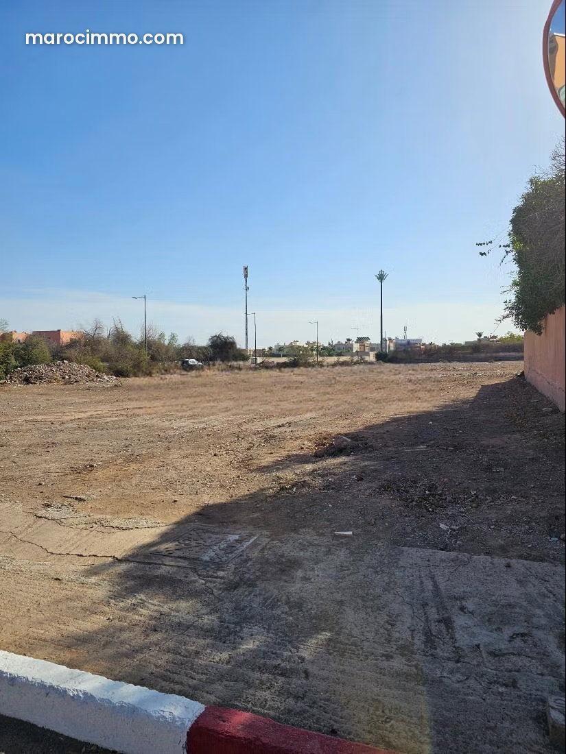 Terrain 400 m² en angle à Hay Targa Marrakech — Marrakech