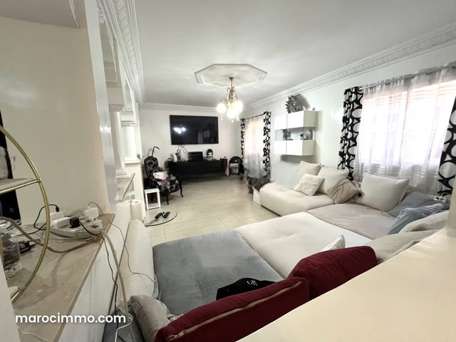 Marrakech – Secteur Targa, Villa entièrement rénovée 6 suites – 3 façades – Piscine chauffée – Proche Victor Hugo & Guéliz — 5