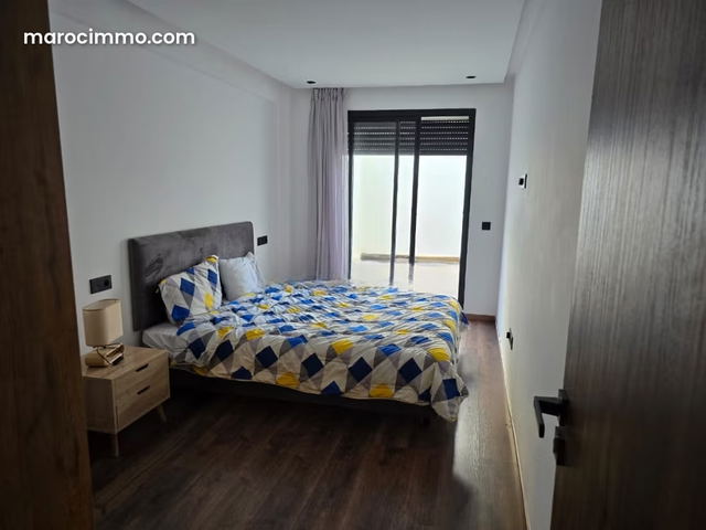 Appartement en location à Les Hôpitaux. 4 pièces confortables. Meublé — Casablanca