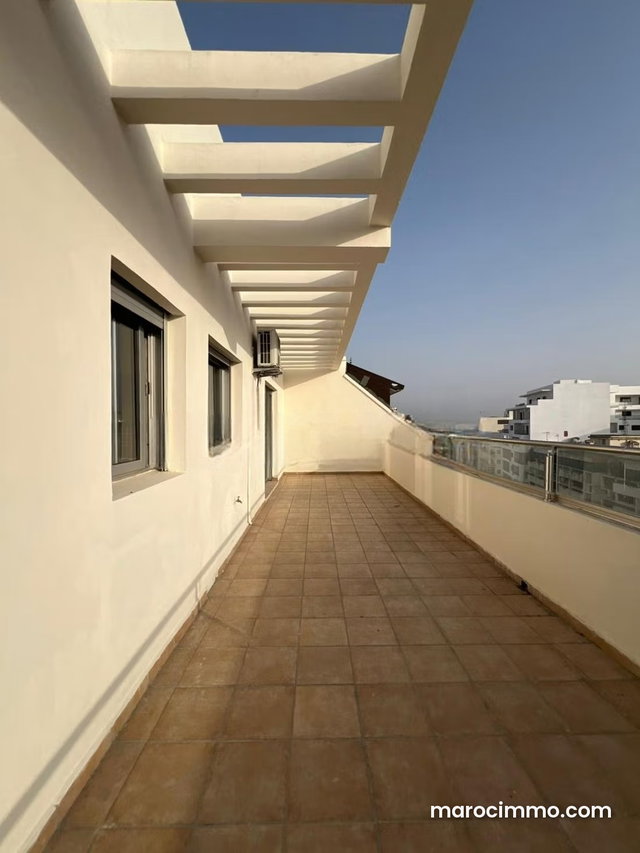 Vacant Property for Rent in Iberia — 3