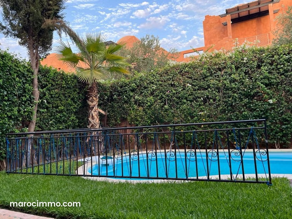 Superbe villa avec jardin et piscine à la Palmeraie