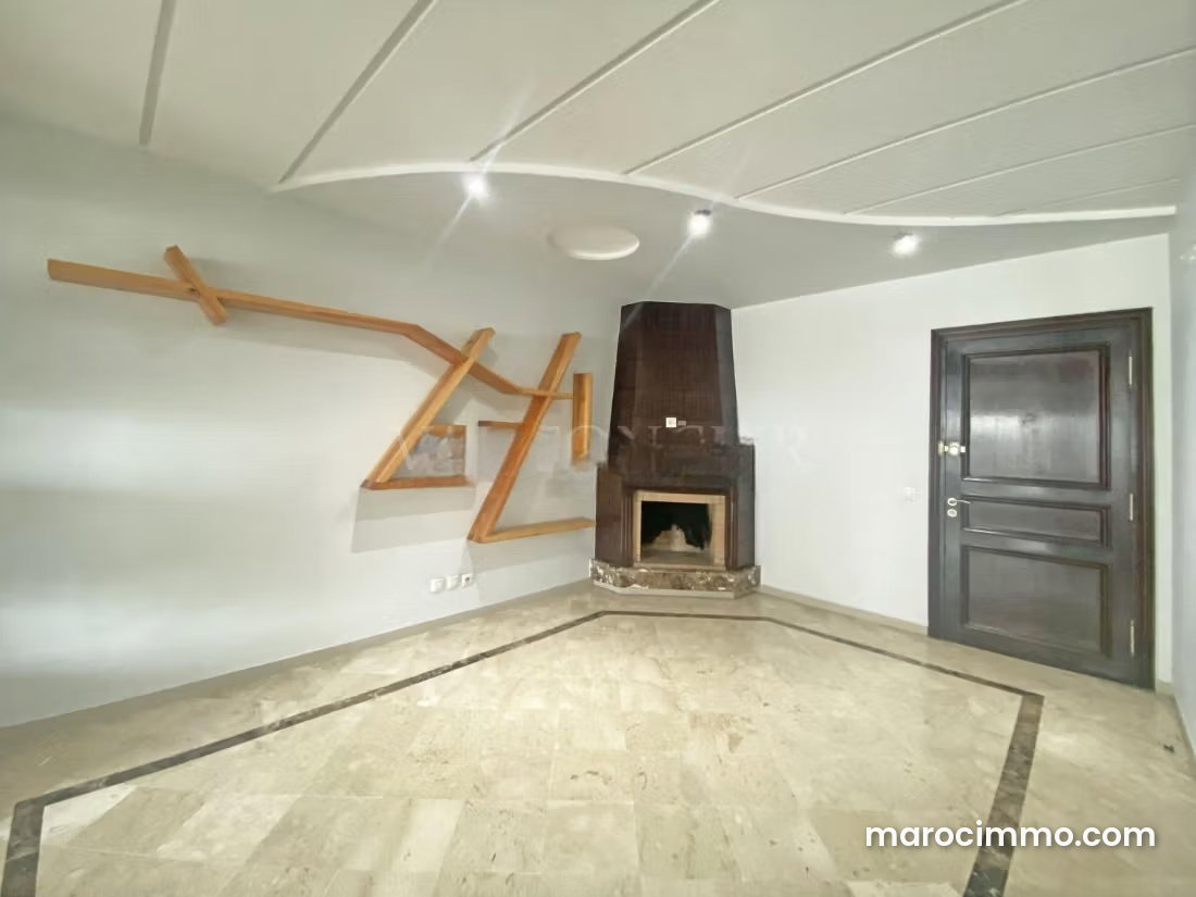 2-Bedroom Apartment with Garage for Rent in Bourgogne, Casablanca — Casablanca