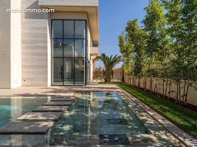 New 5-bedroom villa golf Noria — 2