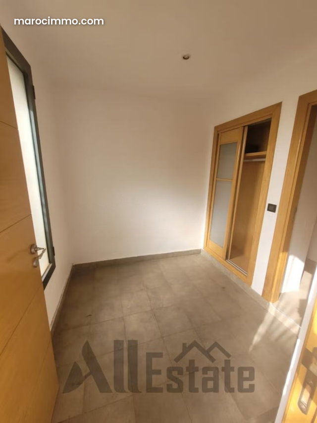 Appartement vide à louer Rési Palmerie bouskoura — 4