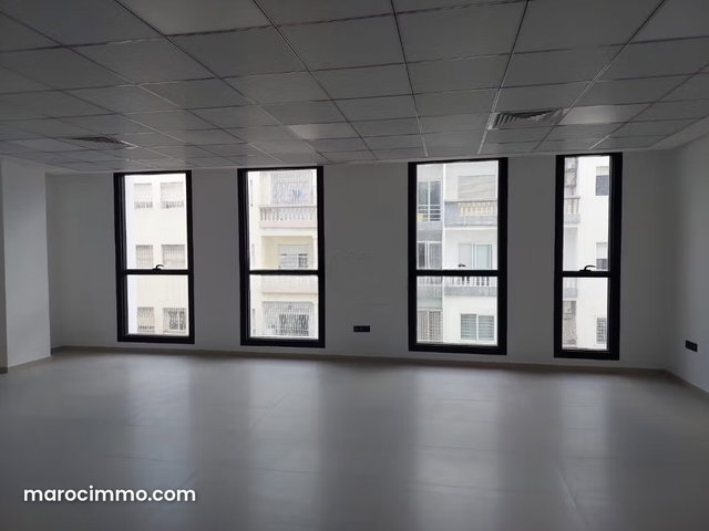 Plateau de bureau 58m bd abdelmoumen — 2