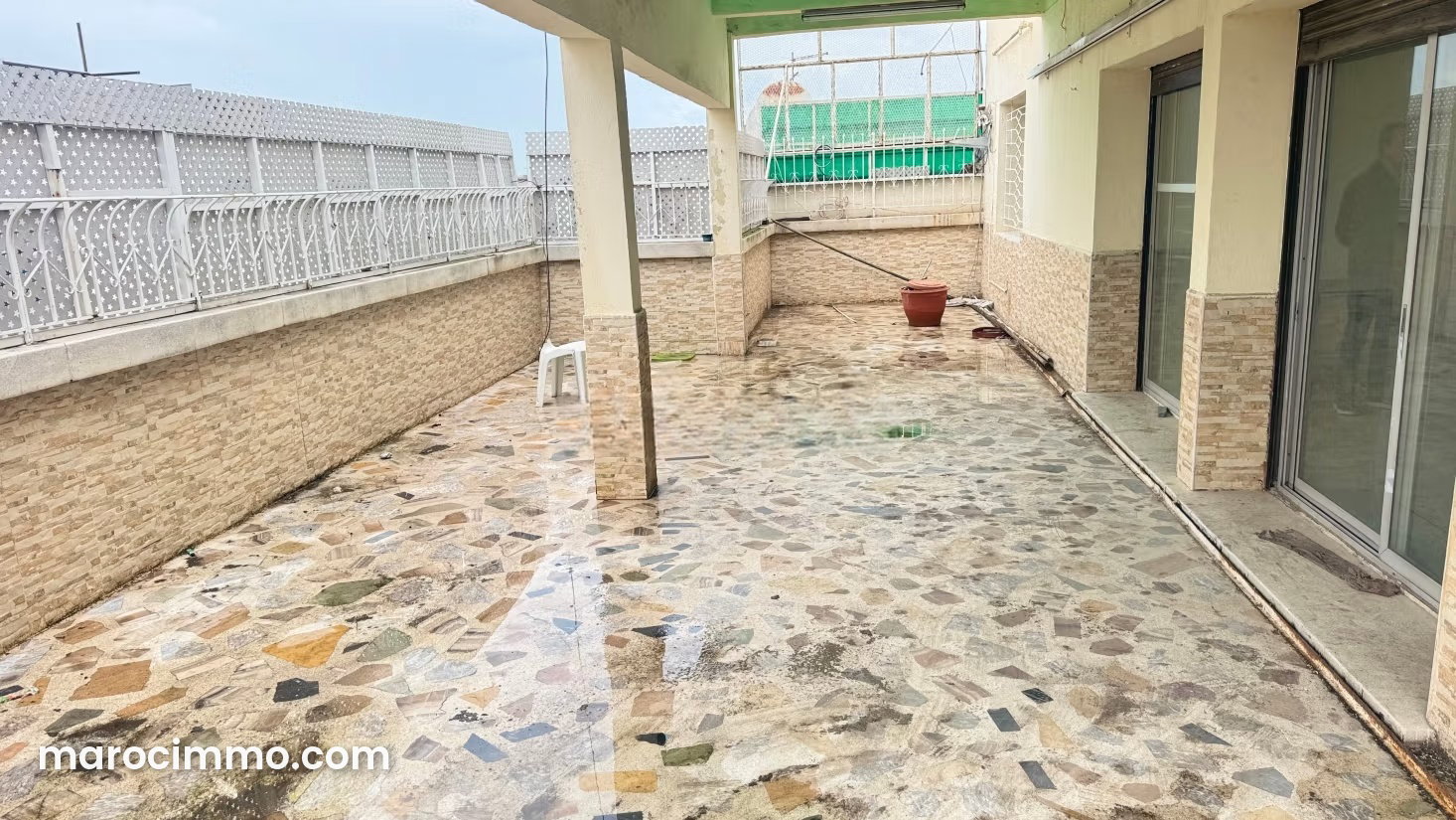 مساحة عائلية نادرة للبيع بحي المستشفيات في الدار البيضاء — الدار البيضاء