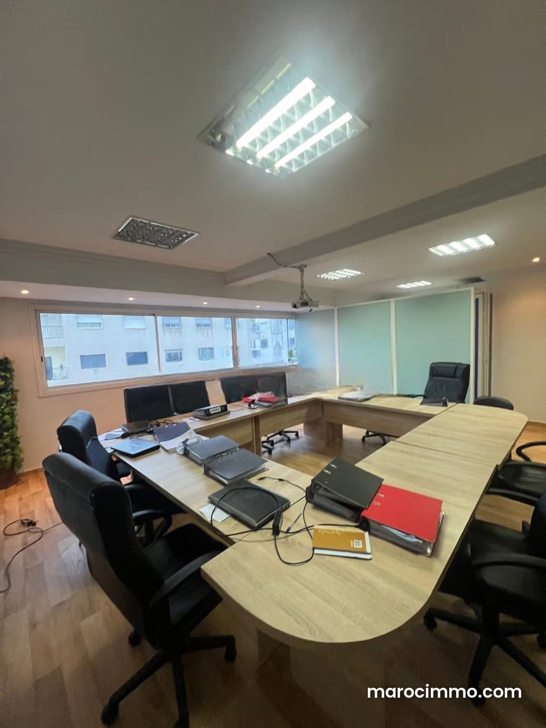 65 m² Office for Lease in Agdal, Rabat, Professional Building — Rabat