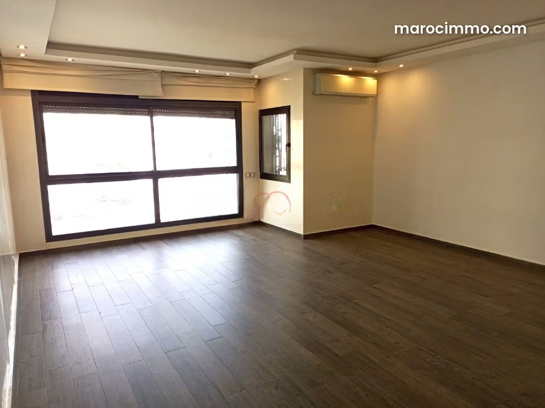 141 sqm apartment in Le Palmier, Casablanca, bright 4-room property — Casablanca