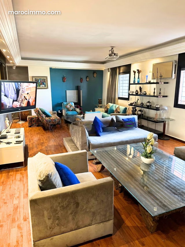 Last Mezzanine Furnished – City Center — 3