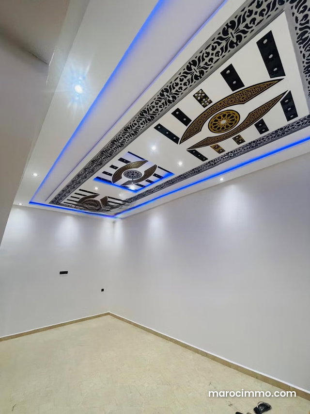Maison à vendre 336 m² km 12 RT de Fès — 2
