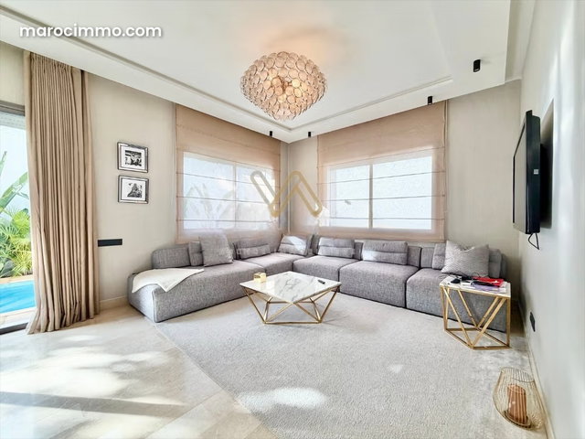 Splendide villa à vendre à Ville Verte. Surface totale 450 m². Terrasse et ascenseur — 5