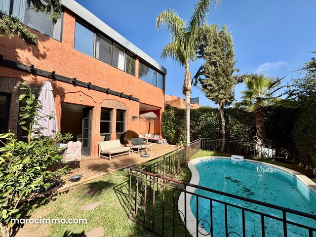 Dans résidence: Villa 4 chambres avec piscine — 2
