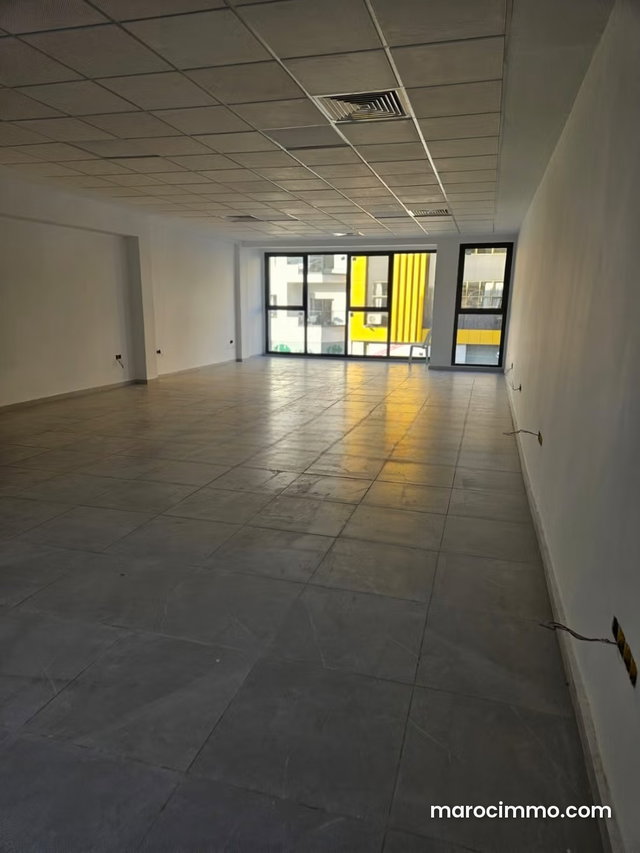 New 83 m2 Office for Rent — 2