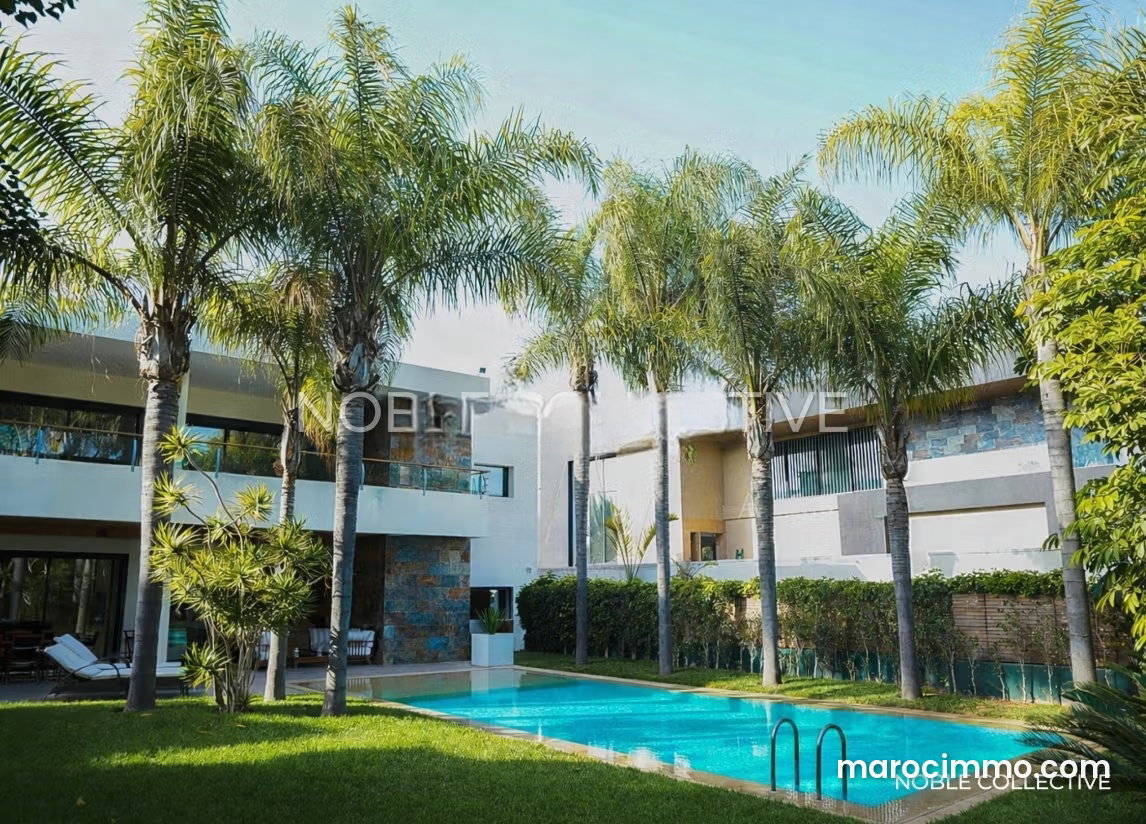 Furnished 1,200 m² Villa with Garden and Pool, Californie, Casablanca — Casablanca