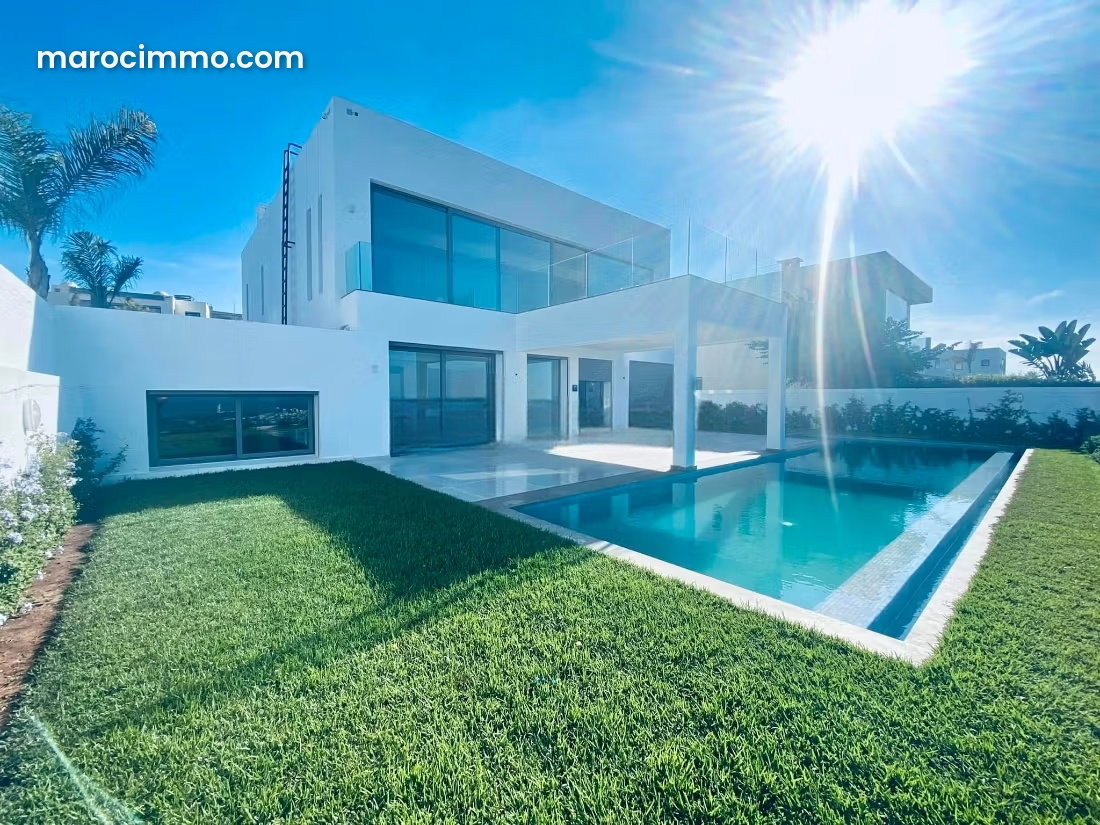 800 m² Sea-View Villa with Pool and Garden in Aïn Diab, Casablanca — Casablanca