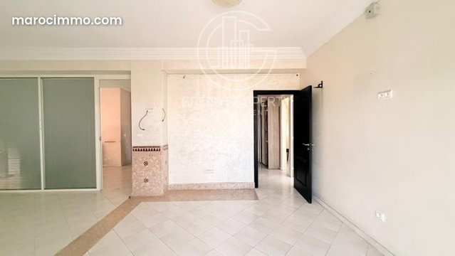 Appartement traversant avec terrasse panoramique — 2