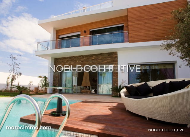 Magnifique Villa Contemporaine À Louer – Résidence Fermée Bien Situé — الدار البيضاء